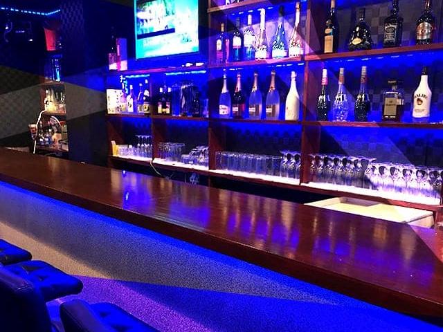 草加 ガールズバー