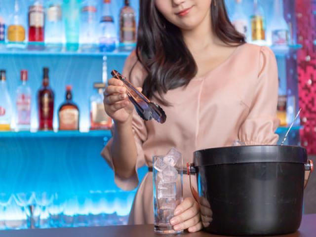 亀有 ガールズバー